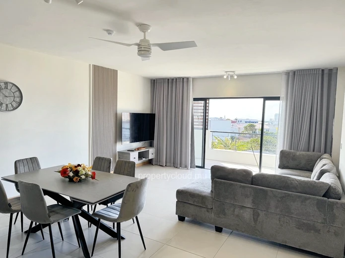 Sodnac for rent recent 3 bedroom apartment and 2 parking spaces located in a secure, quiet luxury residence.