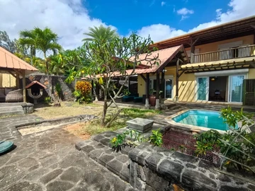 5 Bedroom Villa
