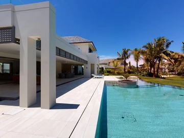 4 Bedroom Villa