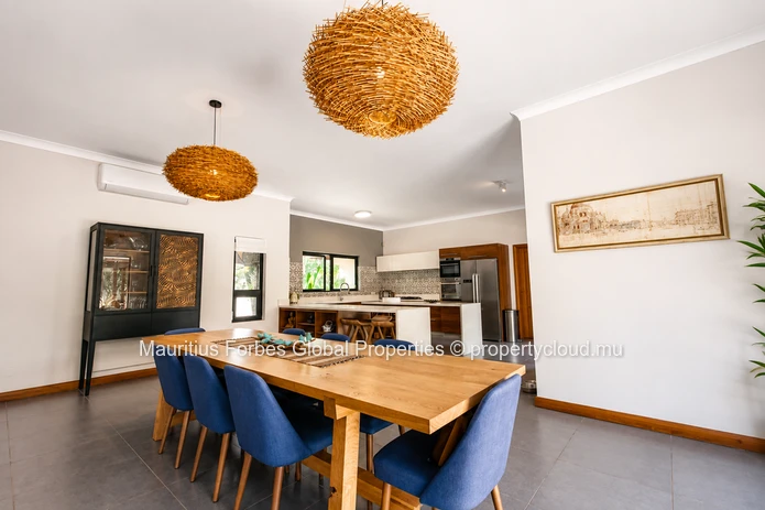 Nature, Sérénité & Art de Vivre | Villa Contemporaine à Rivière Noire