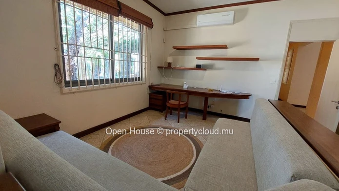 Elegant 4-Bedroom Residence for Rent in Bain Boeuf