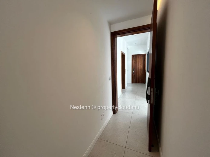 Appartement en bord de mer à vendre - 1 chambre avec accès privé au toit-terrasse