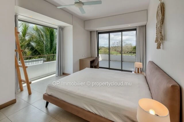 Penthouse PDS 3 chambres avec piscine à vendre à Mon Choisy