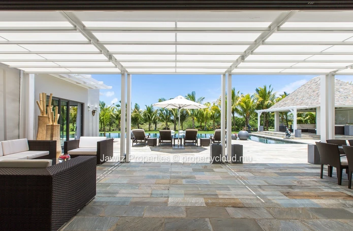 Luxury Redefined: A Sophisticated 4-Bedroom Villa with Panoramic Golf & Mountain Views