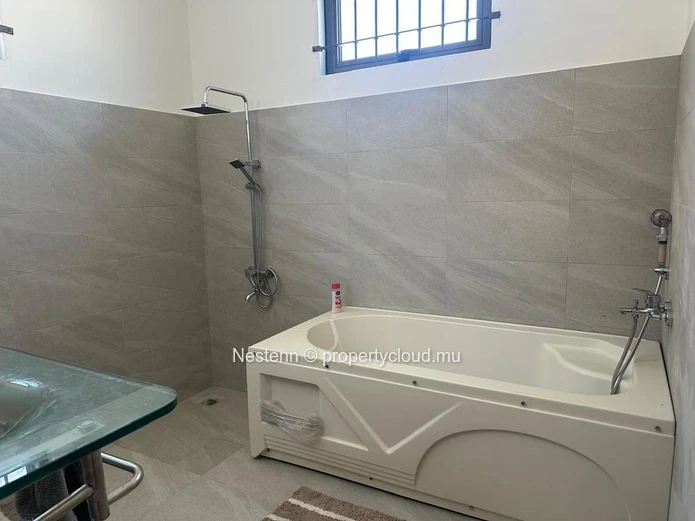 3 bedroom duplex in a secure residence.