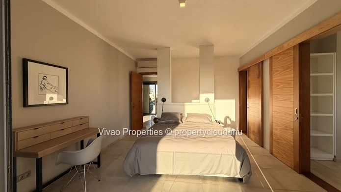 Appartement de luxe de 5 chambres en suite à louer à Balaclava - 150 000 Rs par mois