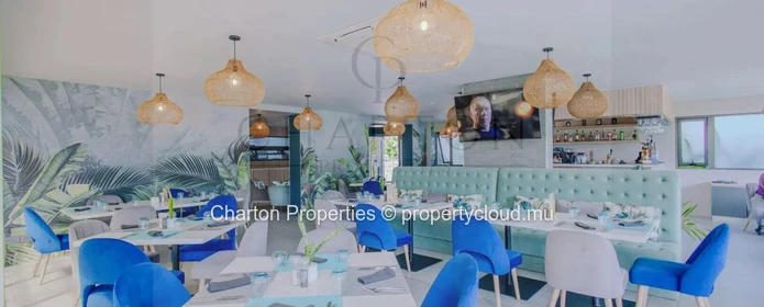 3-Bedroom Penthouse with Private Rooftop - The Privilege of the Heights