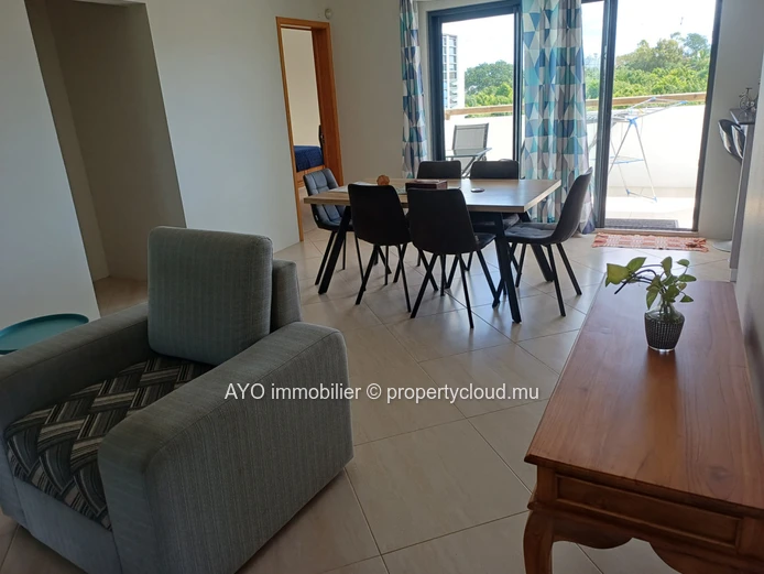 Appartement de 3 chambres avec piscine commune et jardin dans un endroit paisible
