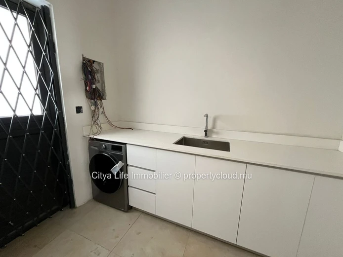 Brand New House with Pool for Sale – Belle Vue Harel Hillside 2