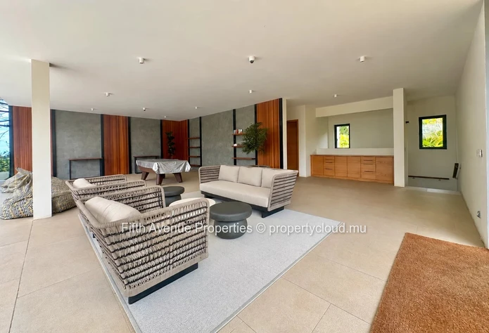 Belle Vue - 4 Bedroom Apartment with exceptional view