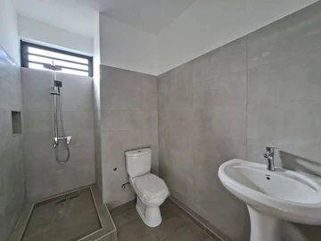 4 Bedroom Townhouse, Duplex