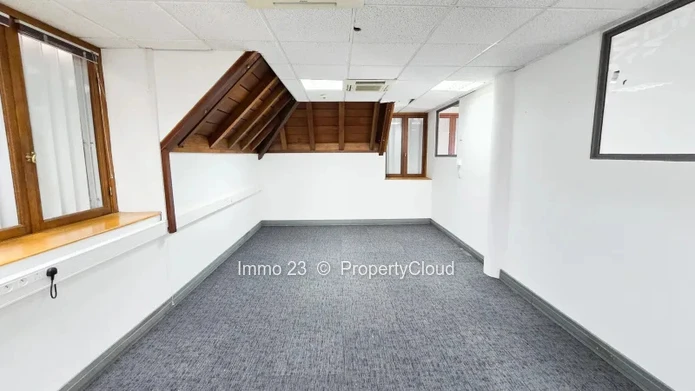 Office - 814m2 - Port Louis - Ref. BU82933VE