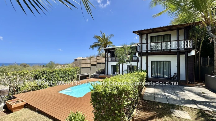 Charming 4-Bedroom Plantation-Style Home with Pool and Le Morne Mountain Views in Black River