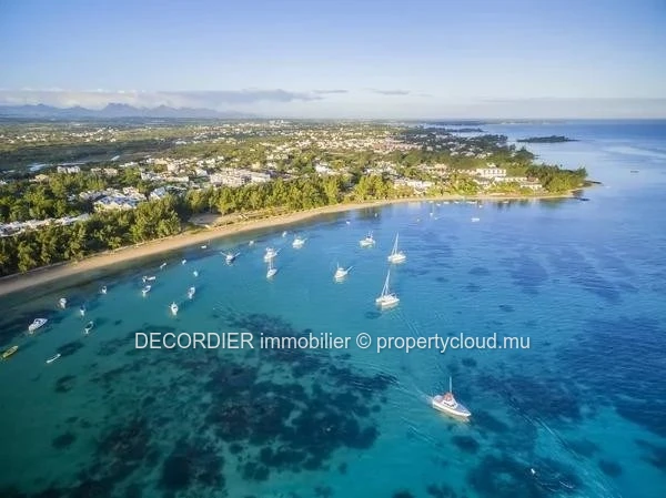 Terrain d'exception de 766 m² à quelques pas de la plage — Côte Nord