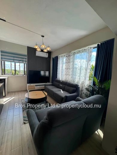 Rs | Modern & Furnished 2 Bedroom Apartment for Sale in Vandermesch, Rose Hill | 80 m2