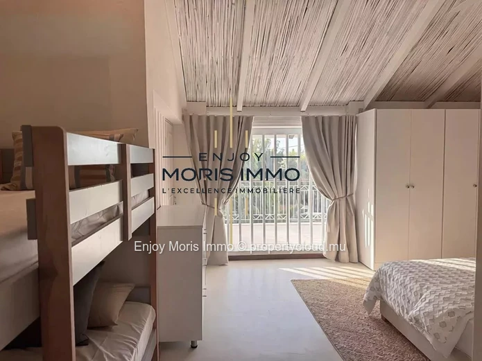 Modern Villa with Swimming Pool – For rent in Calodyne