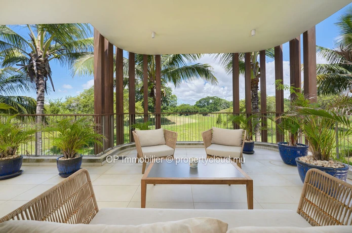 Appartement IRS de 175 m² avec piscine à vendre à Mont Choisy