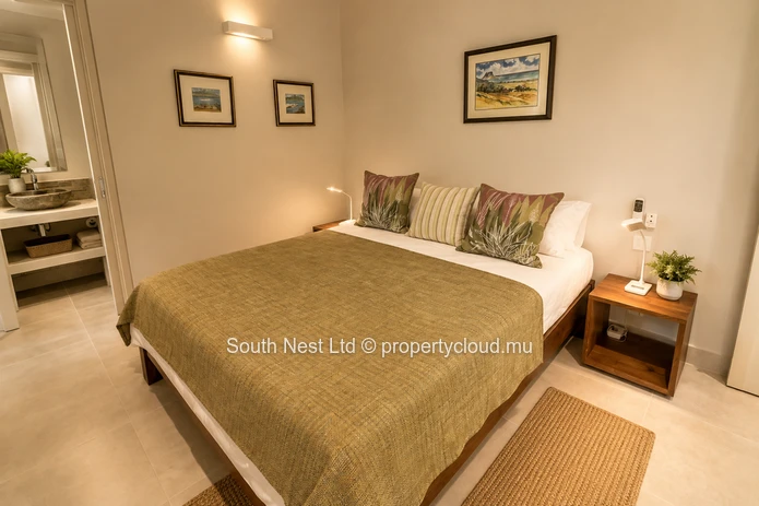 3 bed beachside apartment
