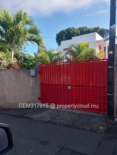 4 Bedrooms House for Sale – Beau-Bassin 