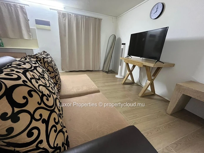 Appartement moderne de 2 chambres à louer à long terme – Flic en Flac