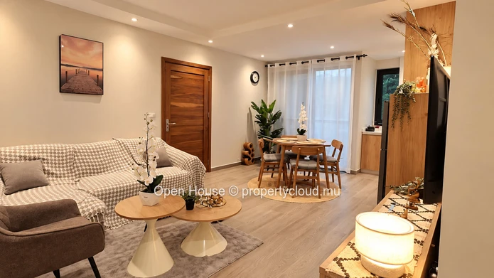 Modern 2-Bedroom Furnished Apartment for Rent in Flic en Flac