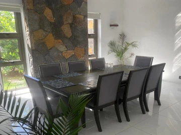 8 Bedroom House