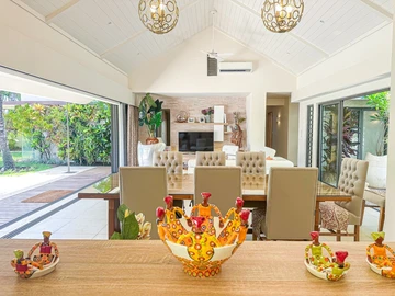 4 Bedroom Villa