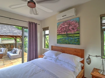 Superb villa with 3 en-suite bedrooms with double living room in a prestigious golf estate