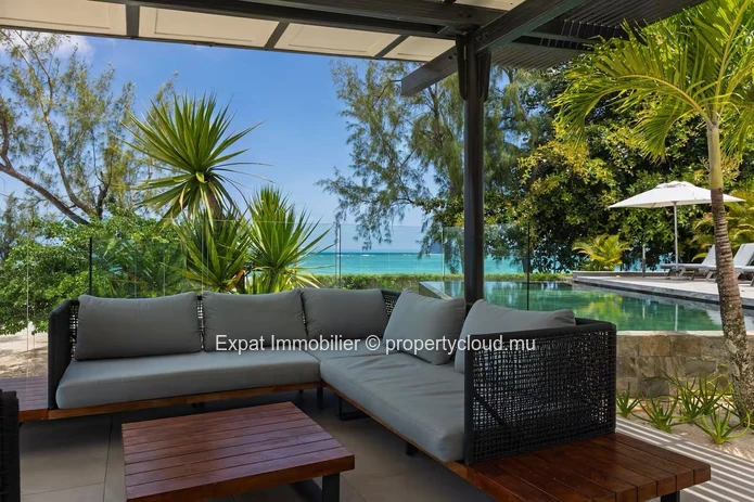 Luxury Beachfront Apartment with Coin de Mire Views – Pointe d’Azur, Pereybere