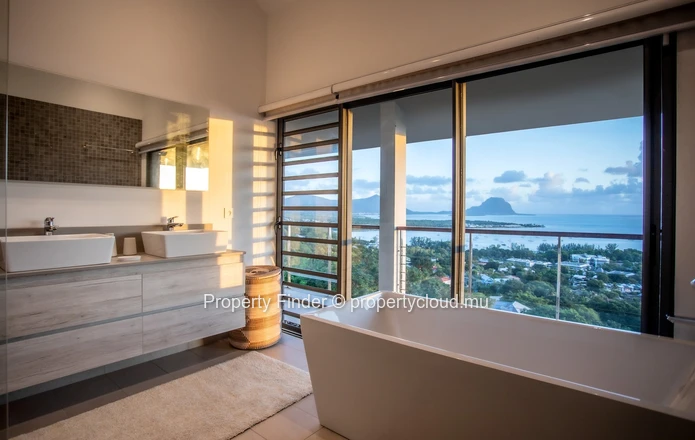 Luxurious 4-Bedroom Villa with Breathtaking Le Morne Views