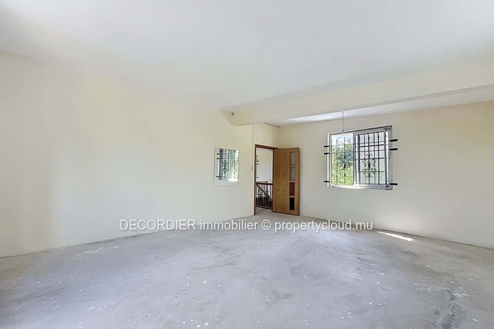 House for Sale – Terre Rouge (Sole Mandate)