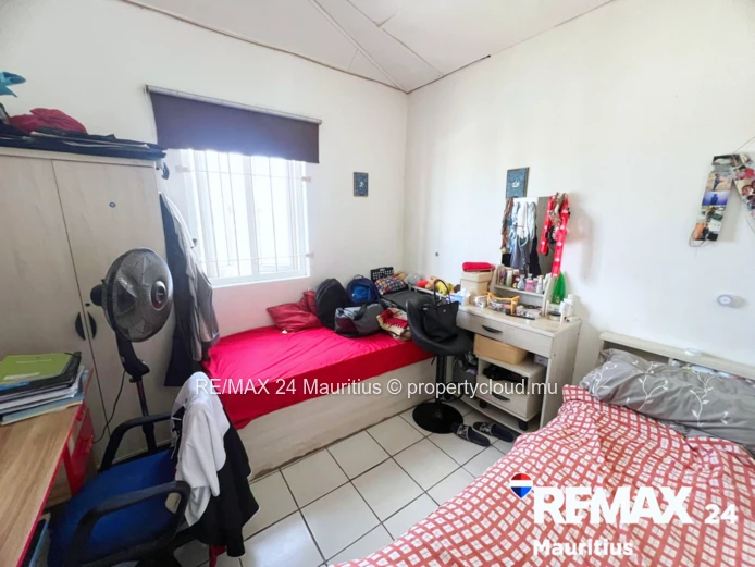 Furnished 2-Bedroom Apartment in Grand Baie - Steps from La Croisette Mall & Super U - Ideal for Air