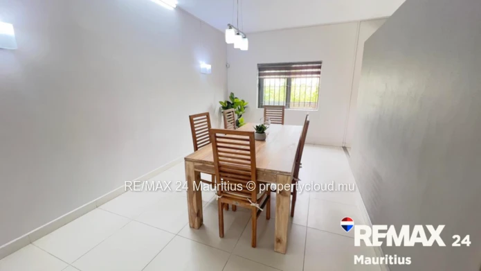 Peaceful 2-Bedroom Rental in Highlands