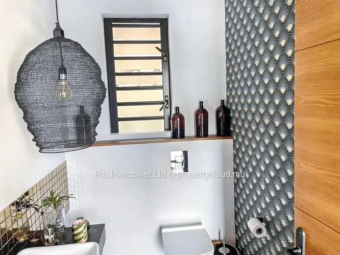 Stunning Fully Furnished Villa in Sought-After Palmyre Black River.