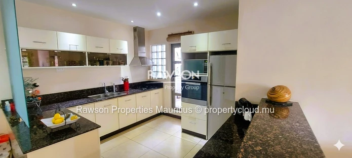 3-Bedroom Apartment for Sale in Black River – Accessible to Foreign Buyers at 360 000 euro