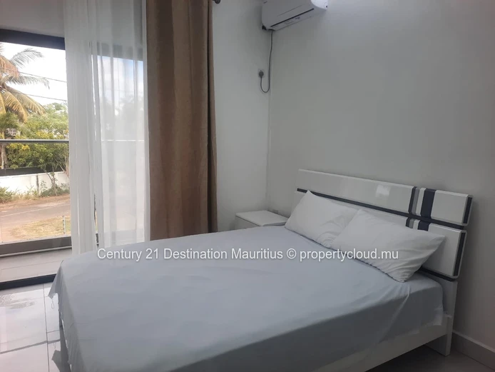 Brand new duplex villas with common pool and private gate