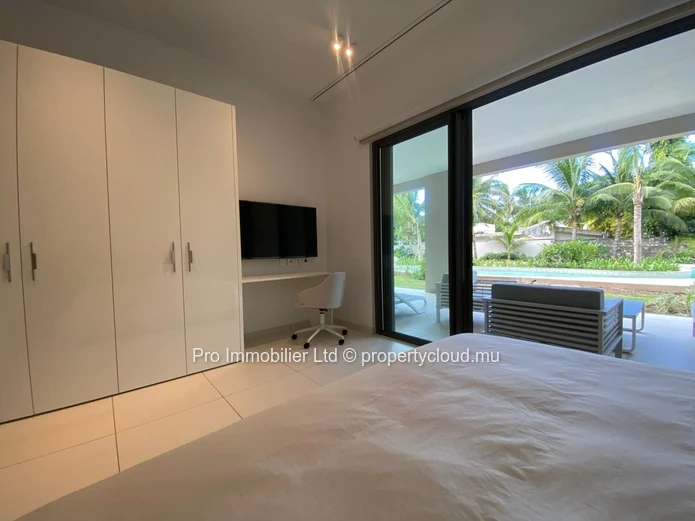 Appartement au rez-de-chaussée A VENDRE, entièrement meublé et situé dans une résidence sécurisée à Ki Residence, Pér...