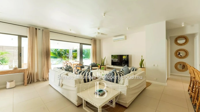 GRAND BAIE - Ultra-Luxury Penthouse - 3 Bedrooms