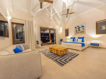 6 Bedroom Villa