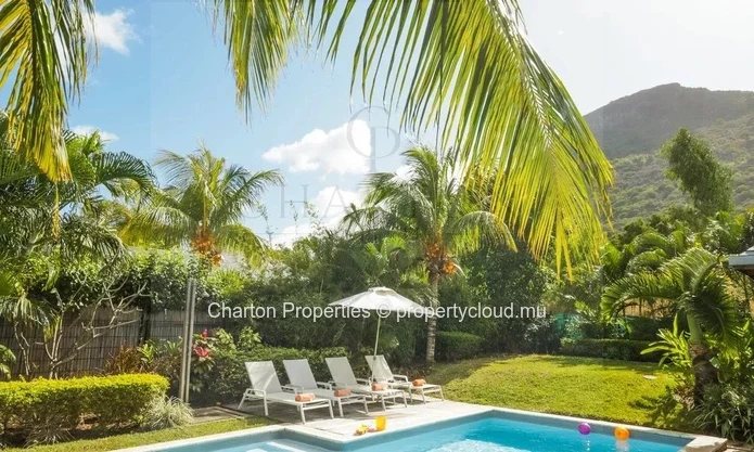 An exceptional villa, a confidential address in the heart of Tamarin