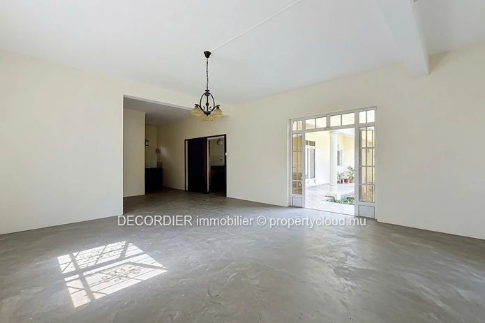 House for Sale – Terre Rouge (Sole Mandate)