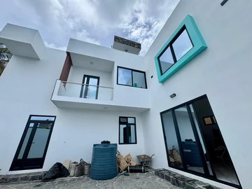 4 Bedroom Villa