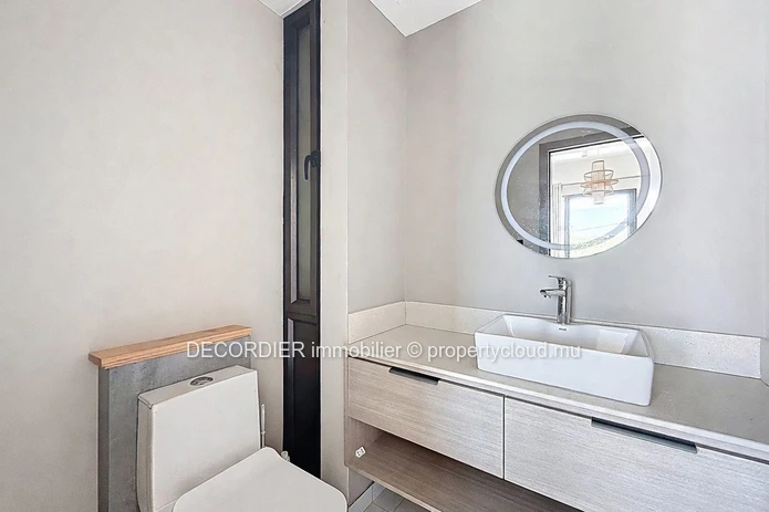 Maison moderne proche de la plage