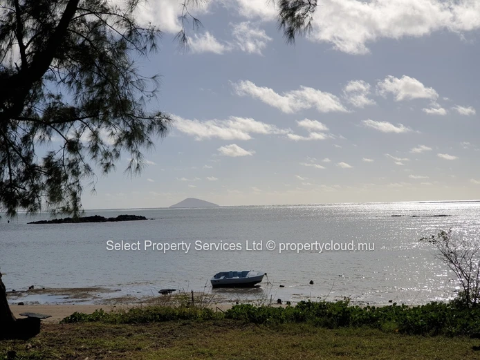 A Vendre, Terrain Pieds vue mer, St Michel, Grand Gaube