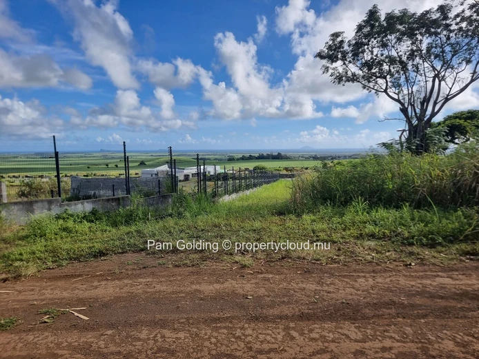 6233.17m2 Vacant Land situated in Piton