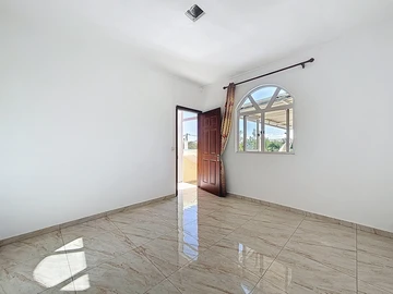 7 Bedroom House