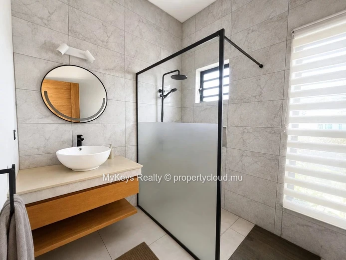 3-Bedroom Contemporary Villa – Tamarin