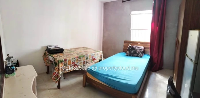 Élégant appartement de 3 chambres avec vue sur le centre équestre à louer à Floréal