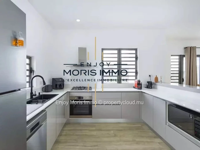 Villa contemporaine à louer en long terme à Grand Baie – Île Maurice | 250 m² | 3 chambres | Piscine privée