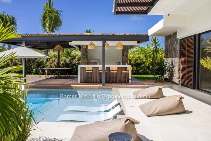 BEAU CHAMP – Villa contemporaine avec piscine et jardin - 4 chambres